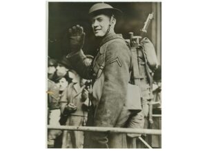 Private Milburn Henke was the first American soldier to land on British soil (www.nationalww2museum.org/war/articles/american-soldiers-arrive-united-kingdom-1942)